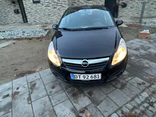 OPEL CORSA 1.2 automatgear 