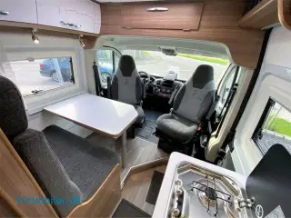 2024 - Bravia 636 140 Hk Edition 30   Bravia´s  store camper for 2 med alt hvad hjertet begære og masser af plads til de stille afkroge af verdenen eller den skønne storbys ferie.