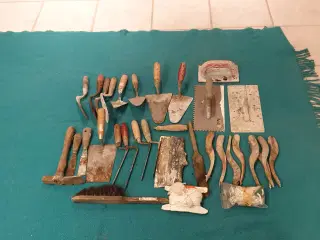 Murerværktøj ialt100kr Byd gerne