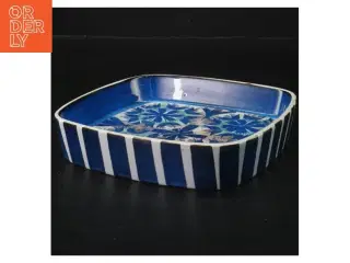 Firkantet keramikskål fra royal copenhagen med blomster (str. 15x15x3,5 cm) fra Aluminia