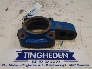 Ford 6610 Beslag E5NNN759BA