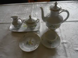 Kaffebord med Bing&Grøndal.  Klitrose stel.