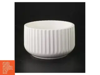 Lyngby porcelænsfad fra Lyngby (str. 14 cm)