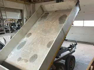 Tiptrailer med fjernbetjening