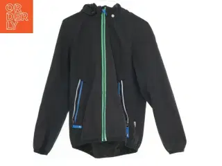 Sort softshell jakke med hætte fra Reima (str. 134)