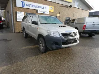 Toyota HiLux 2,5 D-4D 144 Ex.Kab 4x4 T2