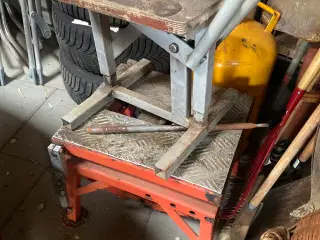 MC lift + skammel 