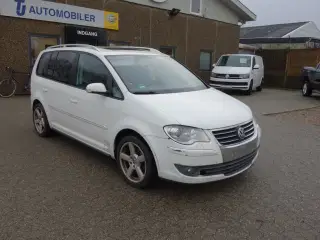 VW Touran 2,0 TDi 170 Highline DSG Van