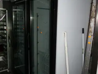 Køleskab TEFCOLD NF2500G-P