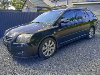 Toyota Avensis 2,0 D-4D Sol stc.