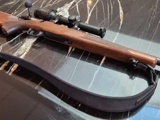 Sako 85 Varmint .308Win + lydddæmper & optilock