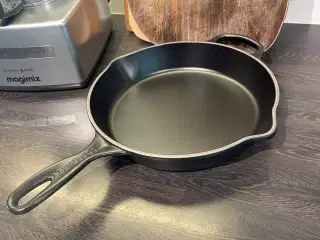 Le Creuset pande