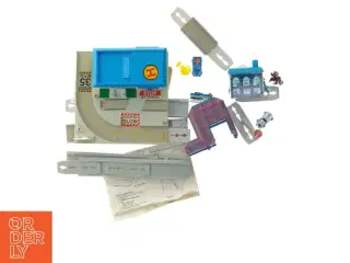 Micro Machines Hiways & Byways politistation fra Galoob