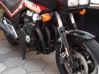 Honda CBX 750F