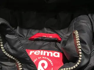 Super flot REIMA vinterjakke, str. 140.