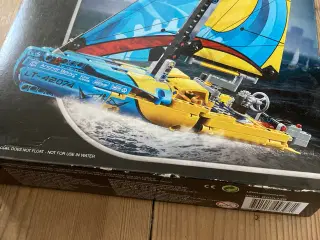 Lego sejlbåd