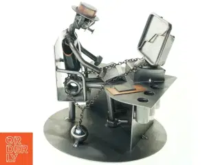Håndlavet figur i metal med blyantsholder (str. 14 x 16 cm)