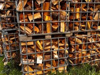 Brænde løvtræ og grantræ