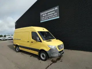 Mercedes-Benz Sprinter 316 2,1 CDI A2 H2 RWD 163HK Van 6g