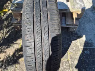 4 dæk med alufælge 