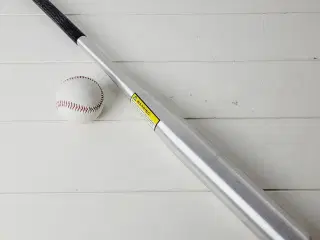 ⭐️- Baseball Bat med Sort Greb - Inkluderer Baseba