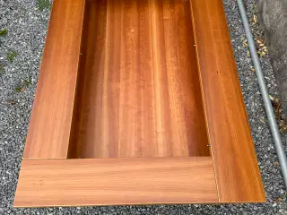 Sofabord med glasplade B 95 cm - L 150cm - H 48 cm