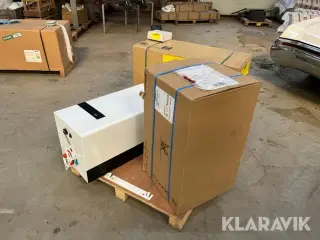 Varmepumpe inde/ude med 60 liters varmtvandsbeholder.