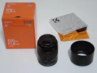 Sony E 50mm F1.8 OSS objektiv