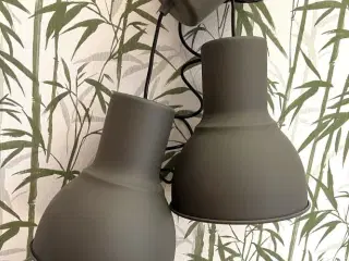 2 pendler / lofteslamper inkl. pærer
