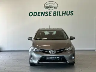 Toyota Auris 1,6 T2+