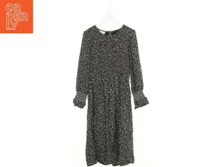 Kjole fra Name It (str. 122 cm)