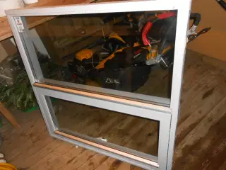 Fin vindue 118,5 x 118,5 