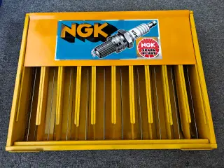 NGK Tændrørsreol 
