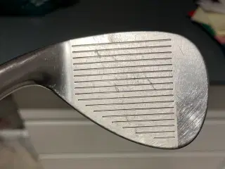Cobra golf wedge