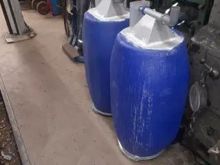 Fodertønde med automatisk fodring