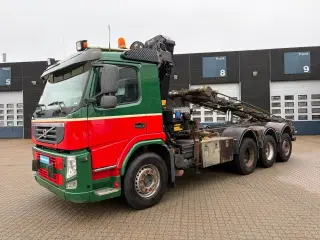 Volvo FM500 8X4, Hejs-kran