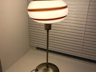Flyttesalg - flot bordlampe sælges.