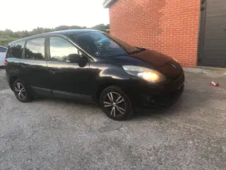 Renault Grand Scenic  1,6       7personers familie