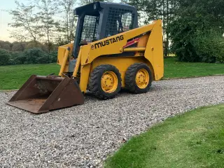 Mustang 2026 skridsteer
