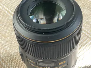 Nikkor 105mm 1:2.8G ED VR