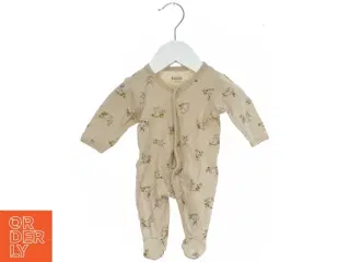Heldragt med fødder fra Be Kids (str. 50)