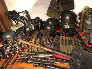 Købes Hjelme,Udrustning,bajonetter M.M fra 2 VK