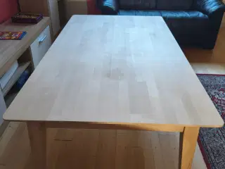 sofabord i bøgetræ