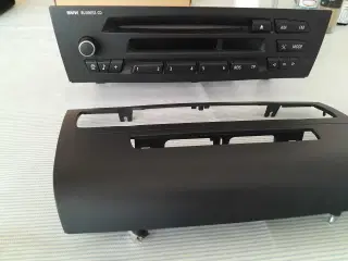 Bmw radio sælges
