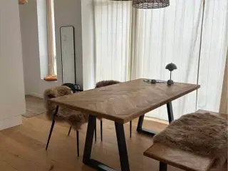 Sildebenbord og bænk