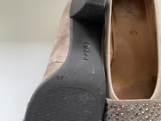 Dame pumps i ruskind Gabor