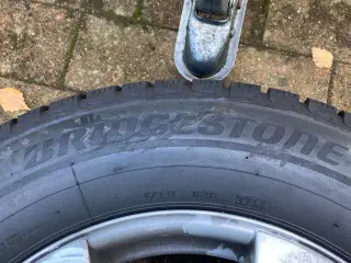 Volvo xc 90, vinterhjul Bridcestone 235/65 R 17 