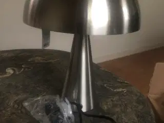 Mush bordlampe mini i nikkel