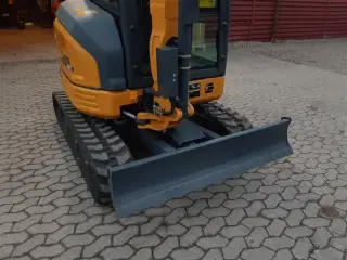 XCMG xe27e