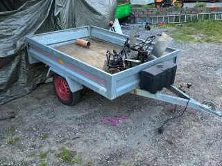 Trailer med presenning top